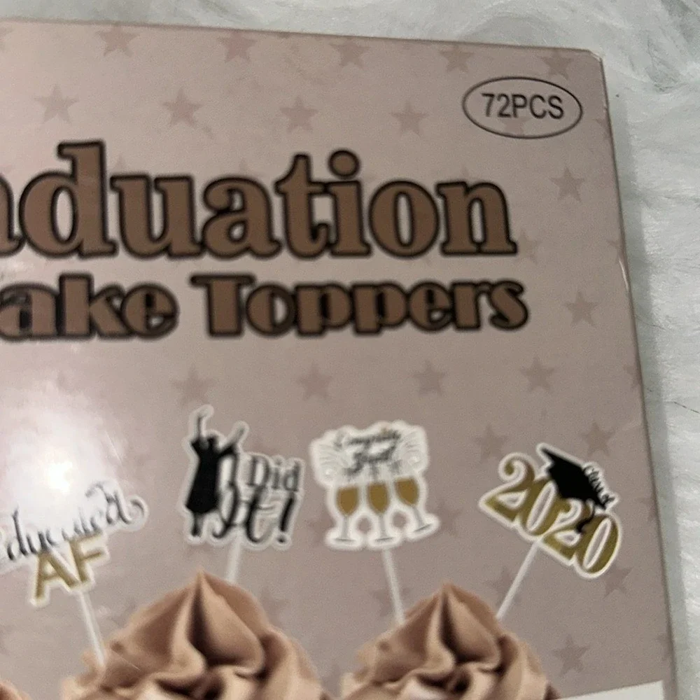 iLovepaper 72pc Graduation Cupcake Toppers Class of 2020 Black Gold Party Decor